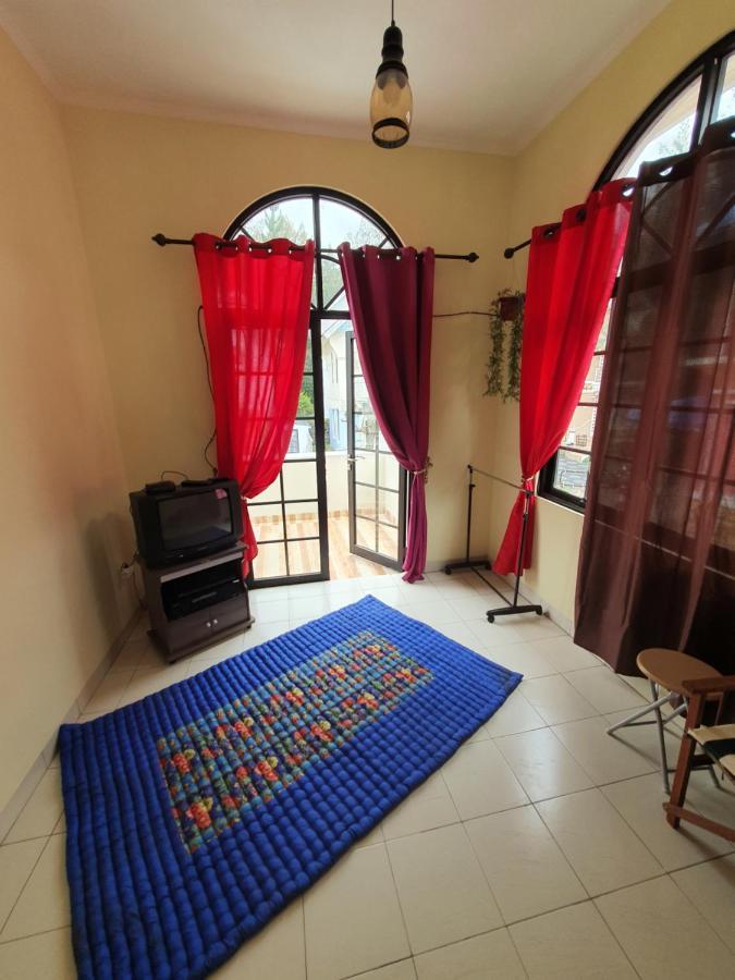 Cinengangirang Villa Panda H Kota Bunga Puncak מראה חיצוני תמונה